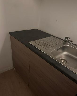 Mobile cucina con lavello e pensili