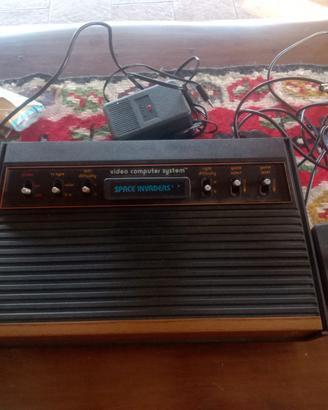 Atari 2600 vintage con 2 joystick