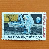 Filatelia: first man on the moon