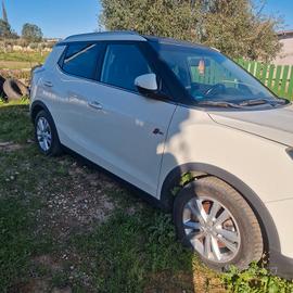 auto ssangyong tivoli 