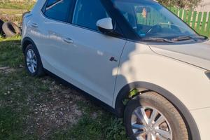 auto ssangyong tivoli 
