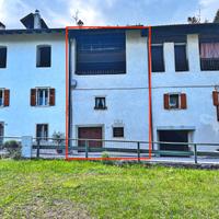 Porzione di casa cielo-terra da ristrutturare