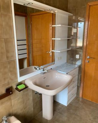 mobile  per bagno