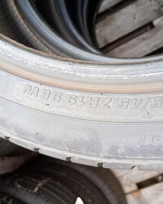 235/45 ZR19 95W Kumho estive 