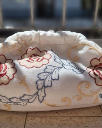 borsa clutch fatta a mano 