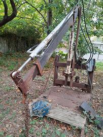 Gru sollevatore per trattore