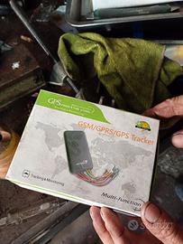 localizzatore auto GPS tracker 