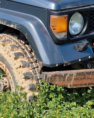 toyota land cruiser lj70