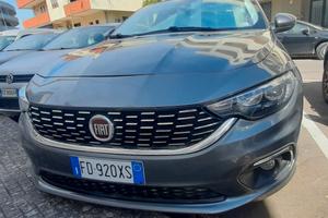 Fiat Tipo Lounge1.4 Benz Agosto 2016. Vero affere