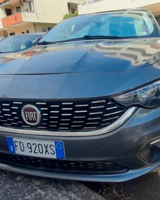 Fiat Tipo Lounge1.4 Benz Agosto 2016. Vero affere