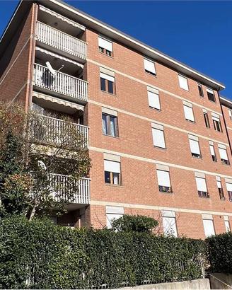 FERRO DI CAVALLO TRILOCALE CON GIARDINO