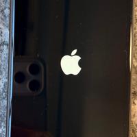 iPhone 11  – 128GB