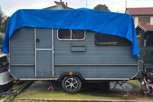 Roulotte 3 posti Elnagh