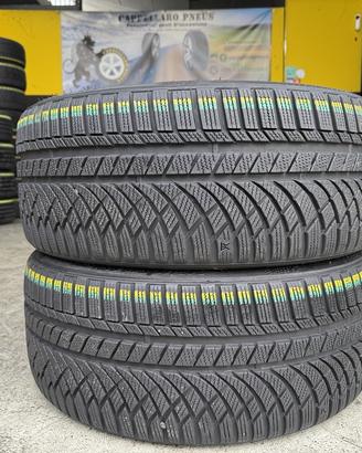 2 Gomme 245/40R19 98V Kumho Invernali 95% residui