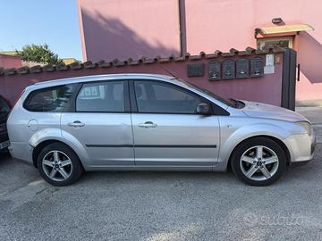 ford focus 2 serie