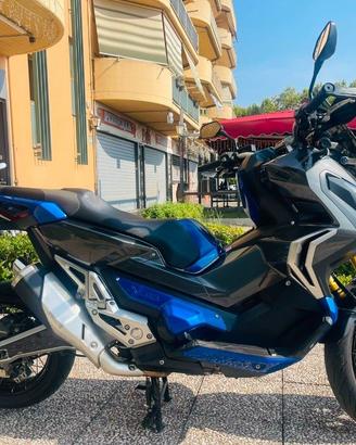 HONDA X-ADV 750 TUTTO INCLUSO ANCHE PASSAGGIO!