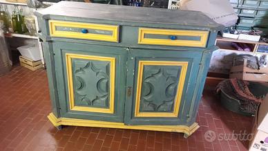 mobile.in legno usato ma in buono stato