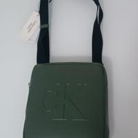 Borsa a tracolla monogramma rilievo Calvin Klein 