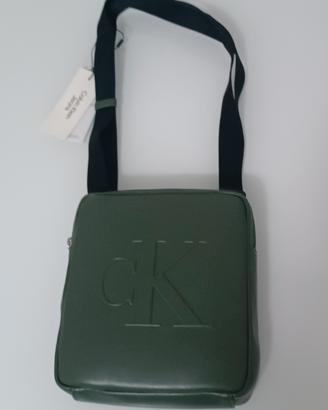 Borsa a tracolla monogramma rilievo Calvin Klein 