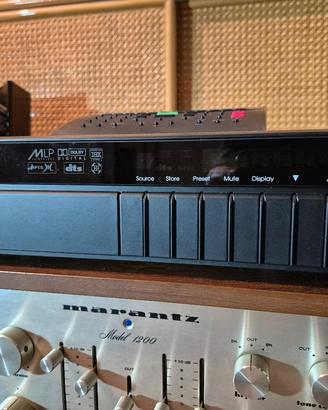 preamplificatore Meridian 568