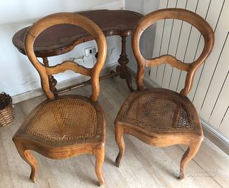 Coppia di SEDIE in stile “da ballo”