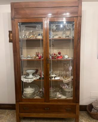 Vetrina in legno massello