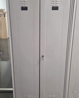 Armadio metallico 180x80x40 cm con ripiani e chiav