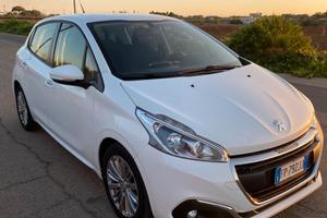 Peugeot 208 blue active 1.6 75cv