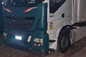 trattore stradale