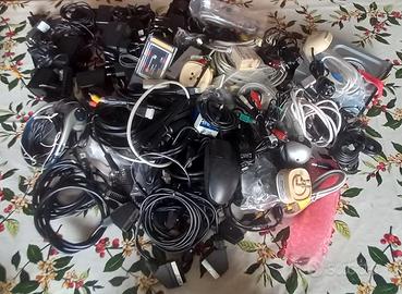 Alimentatori-Cavi HDMI-Cavi Audio/Video-Cavi USB