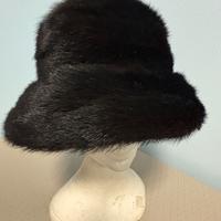 Cappello visone nero Blackglama modista Evelina