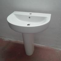 Lavabo con colonna