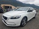 volvo-v40-d2-r-design-momentum
