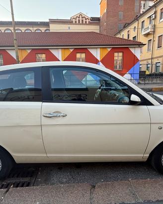 Lancia Ypsilon 1.2 Benzina – 2005 – 114.164 km