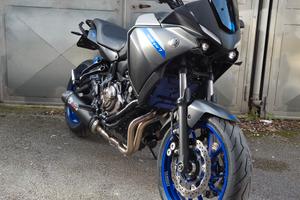 Yamaha Tracer 7 - full optional + Tris di valigie 
