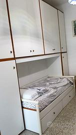 Cameretta in buono stato