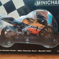 Honda rc211v  Rossi Minichamps 