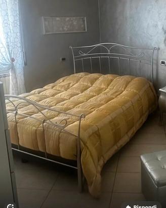 🛏️ *LETTO MATRIMONIALE CON CONTENITORE*