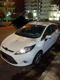 Ford Fiesta - neopatentati Benzina