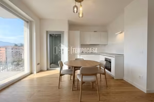APPARTAMENTO BILIVELLO CON TERRAZZO DA RIFINIRE