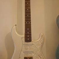 Fender Stratocaster Modern player 