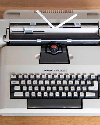 Macchina scrivere eletr.  OLIVETTI Lexikon 82