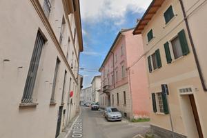 Comodo ed AMPIO BILOCALE a Stradella con BALCONE