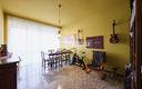 q-re-marchesina-ampio-2-locali-con-doppio-balcon