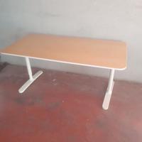 Scrivania - Cassettiera