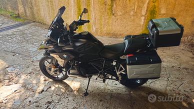 GS 1250 TRIPLE BLACK