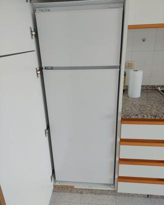 Frigorifero ad incasso, colonna compresa