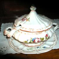 Centro tavola teliera per zuppe