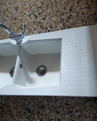 Lavello in Fragranite bianco usato