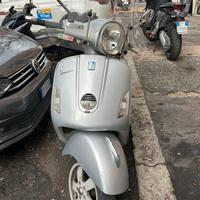 Vespa 250 GTS